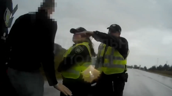 Два екіпажі патрульних зловили п’яного 18-річного водія Skoda у Львові (ВІДЕО)