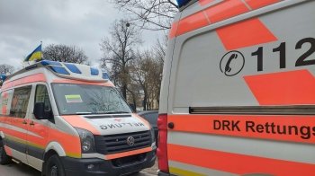 Львівська обласна військова адміністрація отримала 4 нові автомобілі швидкої допомоги від Литви