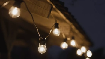 Графік відключення світла на Львівщині 9 квітня