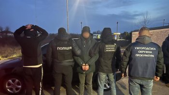 Львівʼянин намагався за чотири тисячі доларів потрапити до Угорщини