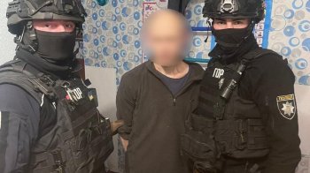 В Шептицькому затримали 47-річного чоловіка, який поранив ножем військового ТЦК та стріляв в поліцейського