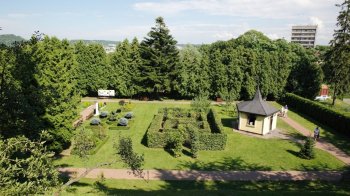 Митрополичі сади у Львові повернули УГКЦ