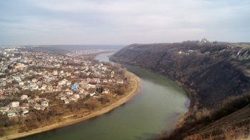 До 1,5 метра: гідрометцентр попередив про підняття рівня води у деяких річках Західної України