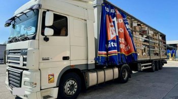 Вантажівка з контрабандою