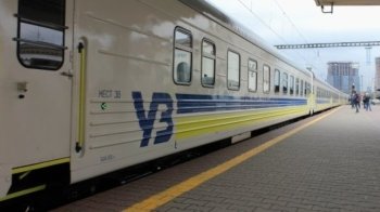 "Укрзалізниця" запускає безкоштовні евакуаційні рейси для жителів Криму