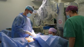 Львівські хірурги видалили матку за допомогою робота Da Vinci