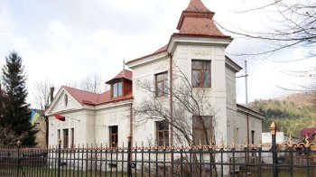 Сколівську міськраду через суд змусили укласти охоронний договір на історичну віллу