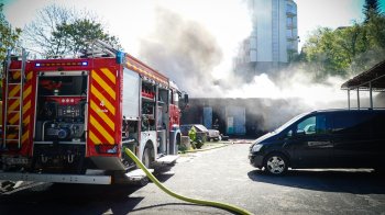 У Львові біля Лісотехнічного університету розгорілася масштабна пожежа