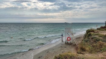 Один з атакованих об’єктів розташований у селі Вітине Сакського району, фото Вікіпедії
