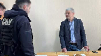 СБУ затримала трьох високопосадовців митниці.
