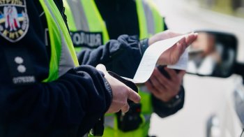 На Львівщині суд скасував водієві штраф: відео поліції не підтвердило порушення