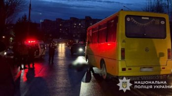 В Новояворівську через наїзд автобуса загинула 61-річна жінка