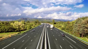 Шмигаль запропонував Польщі побудувати перший в Україні платний автобан