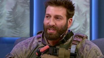 Російський снаряд впав просто біля окопу: телеведучий Даніель Салем показав жахливе відео з фронту