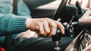Мешканця Львівщини оштрафували за спробу дати хабар поліції через п’яну їзду
