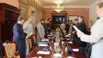 "Історична зустріч": ієрархи ПЦУ зустрілися з представниками УПЦ МП