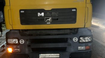 На Львівщині фура збила військового, а після цього ще двічі переїхали автомобілі