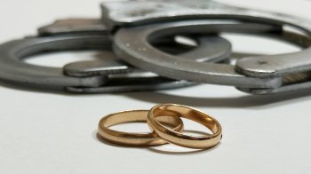 На Львівщині прикордонники викрили ще два фіктивні подружжя