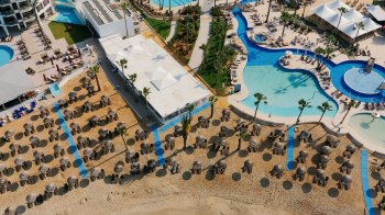 Менш ніж за сто років пляжі Кіпру можуть зникнути: причина