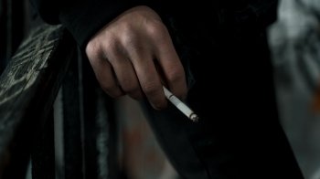 «Накурено страшне»: у Львові мешканці скаржаться на сигаретний дим у салоні однієї з маршруток