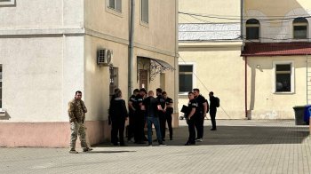 Бюро економічної безпеки проводить слідчі дії на Львівській тютюновій фабриці у Винниках