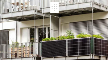 У Німеччині мешканці масово встановлюють сонячні панелі на балконах