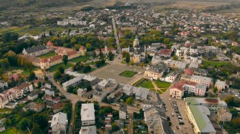 У Жовкві підприємці сплатили 800 тис. грн за користування землею без документів