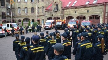 День рятівника: історія свята і привітання