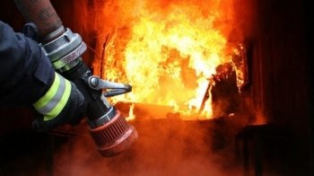 У Яворівському районі горів дерев'яний житловий будинок