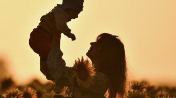 день матері