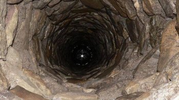 У криниці біля Буська виявили тіло 47-річного чоловіка