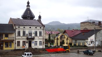 У Добромилі ремонтували площу Ринок і натрапили на археологічний об’єкт