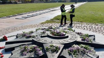 Коли у Львові демонтують радянську зірку зі серпом і молотом з Марсового поля