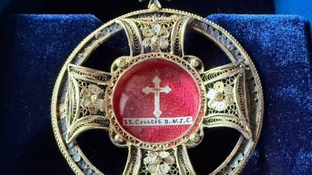 У Гарнізонному храмі на три дні виставлять частину Животворящого Хреста