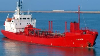 Росіяни під час авіаудару по Одещині влучили в молдовський танкер