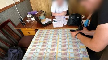 Посадовці з Львівщини підробляли висновки про якість озброєння за хабар