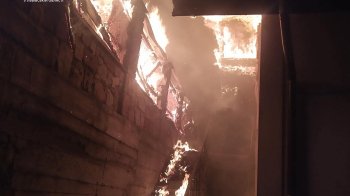 Гасили майже 50 людей: поблизу Львова зайнявся двоповерховий будинок