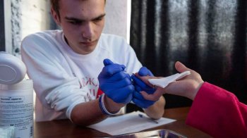 “Це не прояв недовіри, а навпаки — турбота і любов”: як і де зробити тест на ВІЛ у Львові