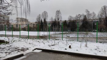 На дітей все одно: львів’яни обурились відсутністю ремонтних робіт на одному зі стадіонів міста