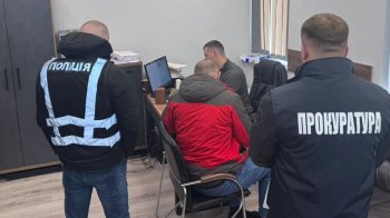 Директора товариства затримали за скидання тваринних решток біля лісу на Львівщині