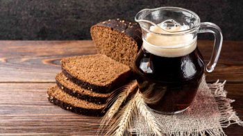 Прості рецепти квасу в домашніх умовах: 5 способів приготувати літній напій