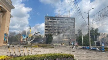 Щонайменше 15 людей зникли безвісти під час ракетного удару у Вінниці