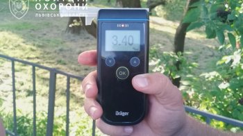 У Львові зупинили водійку Peugeot із перевищенням алкоголю у 17 разів