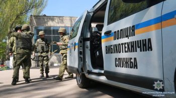 На подвір’ї одного з будинків у Шептицькому районі підірвали гранату: поліція шукає підривника