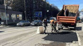 На вулиці Винниченка 16 березня обмежать рух через ремонт дороги