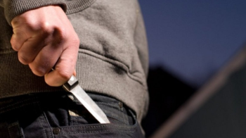 У Львові невідомий поранив ножем двох людей під час конфлікту