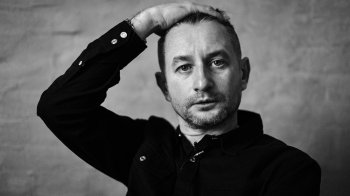 Жадан у Львові презентував свій артбук «Птах: вірші, що стали піснями»: на події була присутня особлива гостя