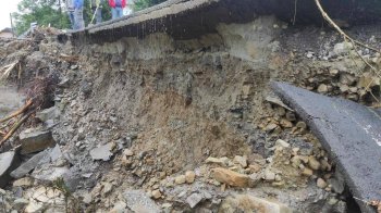 Триває ліквідація наслідків негоди: Козицький розповів про ситуацію на півдні області 