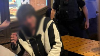 У центрі Львова вночі 18-річний волинянин напав з ножем на закарпатця у ресторані