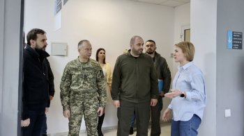 Міністр оборони та головнокомандувач ЗСУ відвідали рекрутинговий центр у Львові